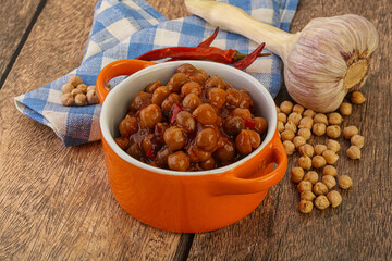 Baked chickpea with tomato sauce