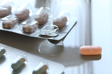 close-up von Psychopharmaka-Tabletten mit Blisterverpackungen