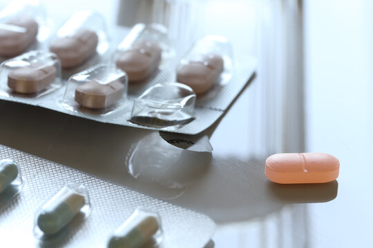 close-up von Psychopharmaka-Tabletten mit Blisterverpackungen