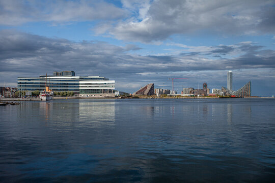 Dokk 1 and the new District of Aarhus