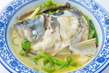 Hunan cuisine green pepper boiled fish head