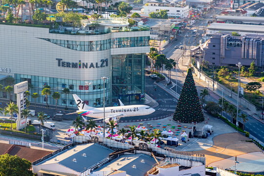 Chonburi, Thailand - 26 Oct. 2023; Morning aerial photography of the front yard of Terminal 21 Pattaya Department Store, a large shopping center located in the heart of Pattaya. No traffic congestion.