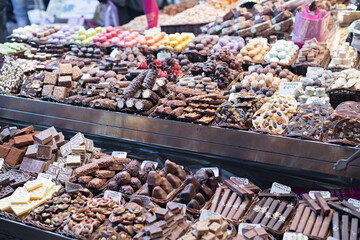 Flavors of the Med: Embracing Healthy Mediterranean Cuisine