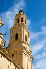 Fototapeta na wymiar Basilica Cathedral of the Virgen del Pilar in Zaragoza