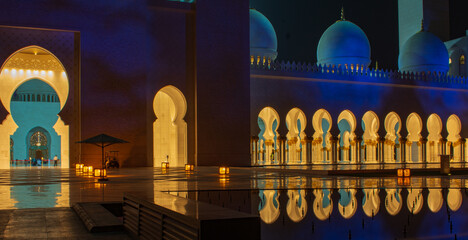 Sheikh Zayed Grand Mosque, Abu Dhabi, UAE.