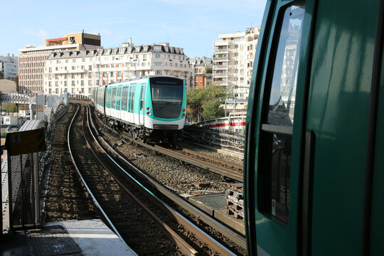 Paris - M&eacute;tro A&eacute;rien - Gare d'Austerlitz