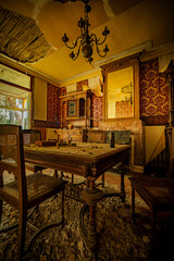 The pretty abandoned house of the car lover.