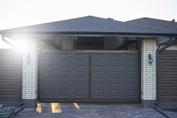 Modern side sliding gates with canopy
