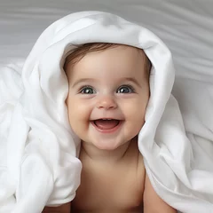 Fotobehang Süßes Baby unter weißer Decke im Bett (Durch AI generiert) © Sven
