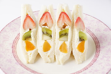 フルーツサンドイッチ