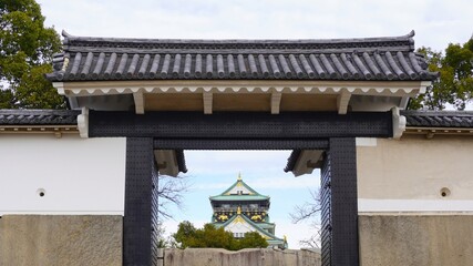 大阪城桜門から見える天守閣