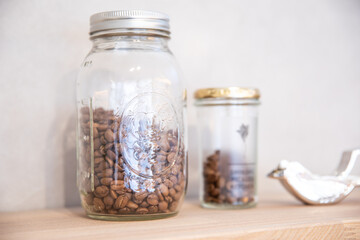 コーヒー豆の瓶　Coffee
