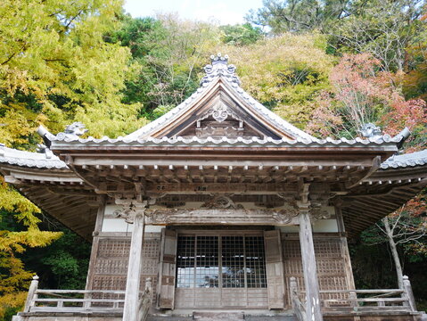 鳳来寺山の鎮守堂（愛知：新城）