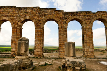 Il sito archelogico dell'antica città romana di Volubilis, nei pressi di Mekness. Marocco - obrazy, fototapety, plakaty