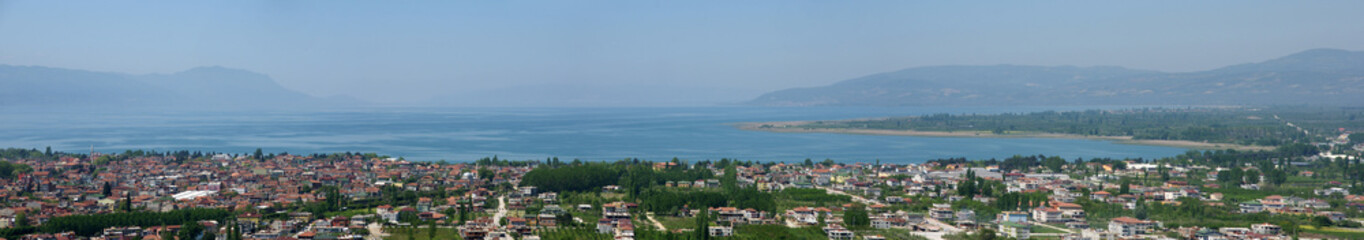 Fototapeta na wymiar Historical city of Iznik and Lake Iznik in Bursa, Turkey.