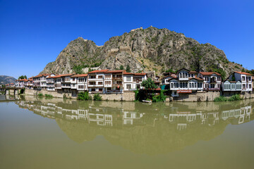 Fototapeta premium アマスヤ街並みとアマスヤ城