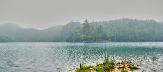 Laguna De Montebello, Chiapas, Nadar En El Paraíso, Balsas De Montebello, Bosque De Pinos,...