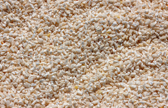 Samp is a food made from dried corn kernels that have been pounded and chopped until broken, traditional african food setampa