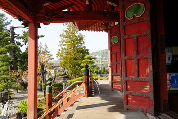 Fototapeta na wymiar Kai-Zenkoji Temple in Yamanashi, Japan - 日本 山梨 甲斐善光寺