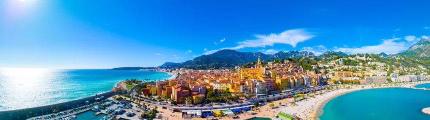 Zelfklevend Fotobehang Mediterraans Europa View of Menton, a town on the French Riviera in southeast France known for beaches and the Serre de la Madone garden