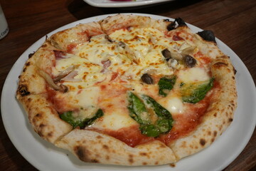 Italian Food, Pizza Margherita - イタリア料理 マルゲリータ ピザ
