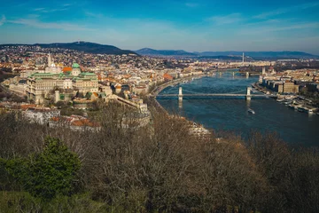 Selbstklebende Fototapete Kettenbrücke Chain bridge and Danube river view from the citadel, Budapest