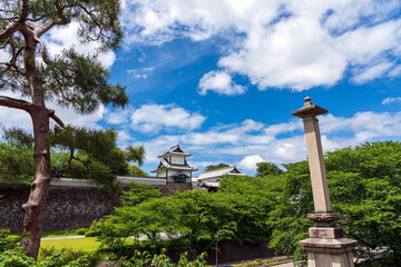 金沢のシンボル・金沢城石川門