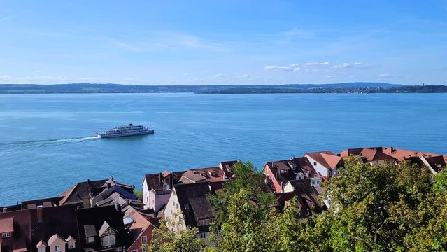 Ausflugsschiff bei Meersburg, Bodensee, Baden-W&uuml;rttemberg, Deutschland, Europa