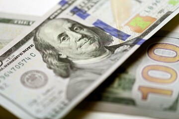 Fototapeta premium 4K Image: Close-Up View of New US 100 Dollar Bill