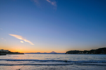 神奈川県逗子市逗子海岸からの夕日