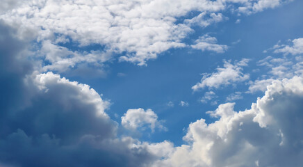 Obraz premium Fluffy soft clouds. Beautiful cloudy sky. Dream cloud of heaven. Nature background or backdrop.