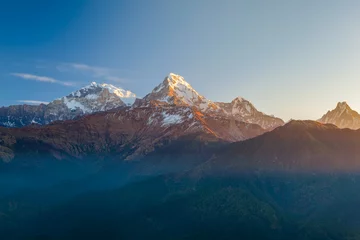 Crédence de cuisine en verre imprimé Annapurna Machapuchhare or Machapuchare mountain peak in the Annapurna range, seen from Poon Hill trek trail in Pokhara, Himalayas, Nepal