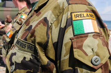 Shoulder patch of a soldier from the Irish Army