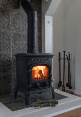 heating fireplace energy alternative system old-fashioned flame warm house