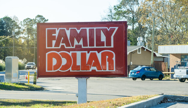 Family Dollar store sign.