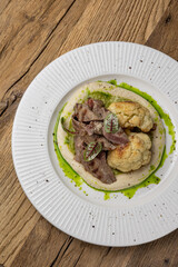 Grilled tenderloin with cauliflower puree