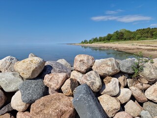 Fototapeta na wymiar Meditative Landschaft am blauen baltischen Meer