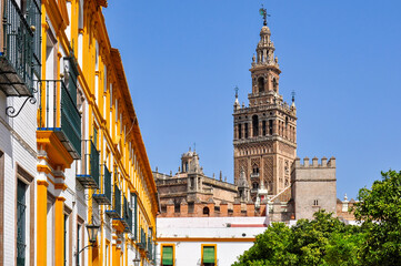 Giralda tower of Seville cathedral, Andalusia, Spain - obrazy, fototapety, plakaty