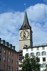 Fototapeta na wymiar Iglesia de San Pedro en Zurich, Suiza