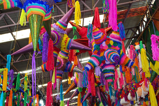 Pi&ntilde;ata in mercado de jamaica mexico cory 