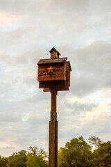 bird house with Texas star sign