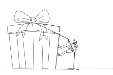 Fototapeta na wymiar Continuous one line drawing businesswoman climbs gift box with rope. Struggle persistently to achieve desired reward. Hard work. Sincere work. Work smart. Single line draw design vector illustration