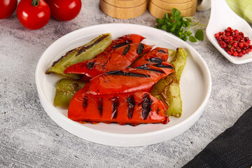 Grilled Bell Pepper - green and red