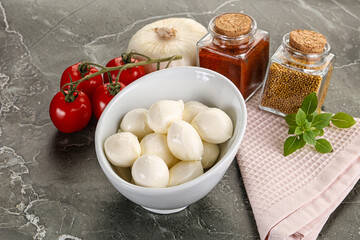 Mini mozarella cheese bolls heap