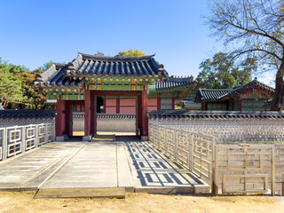 Fototapeta premium the side doors and walls of gyeongbokgung palace Seoul, South Korea
