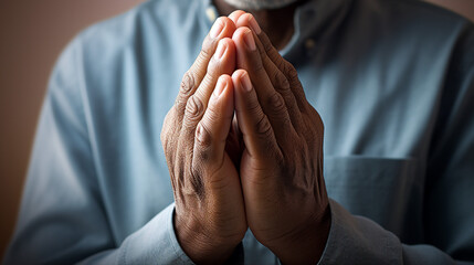 Closeup of senior man hands praying - obrazy, fototapety, plakaty
