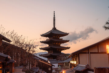 The Yasaka Pagoda(Hokanji), is a popular tourist attraction, the Yasaka Pagoda, also known as Tower of Yasaka and Yasaka-no-to, is a Buddhist pagoda located in Kyoto, Japan.