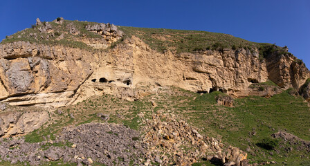 Fototapeta na wymiar Beautiful mountains with caves in Sundu village.