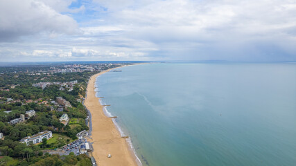 Fototapeta na wymiar amazing aerial panorama view of Sandbanks Beach and Cubs Beach in Bournemouth, Poole and Dorset, England.
