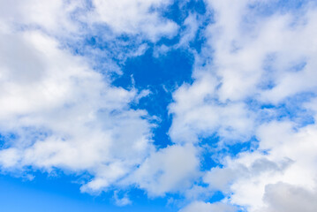Obraz premium Beautiful blue sky and clouds for background